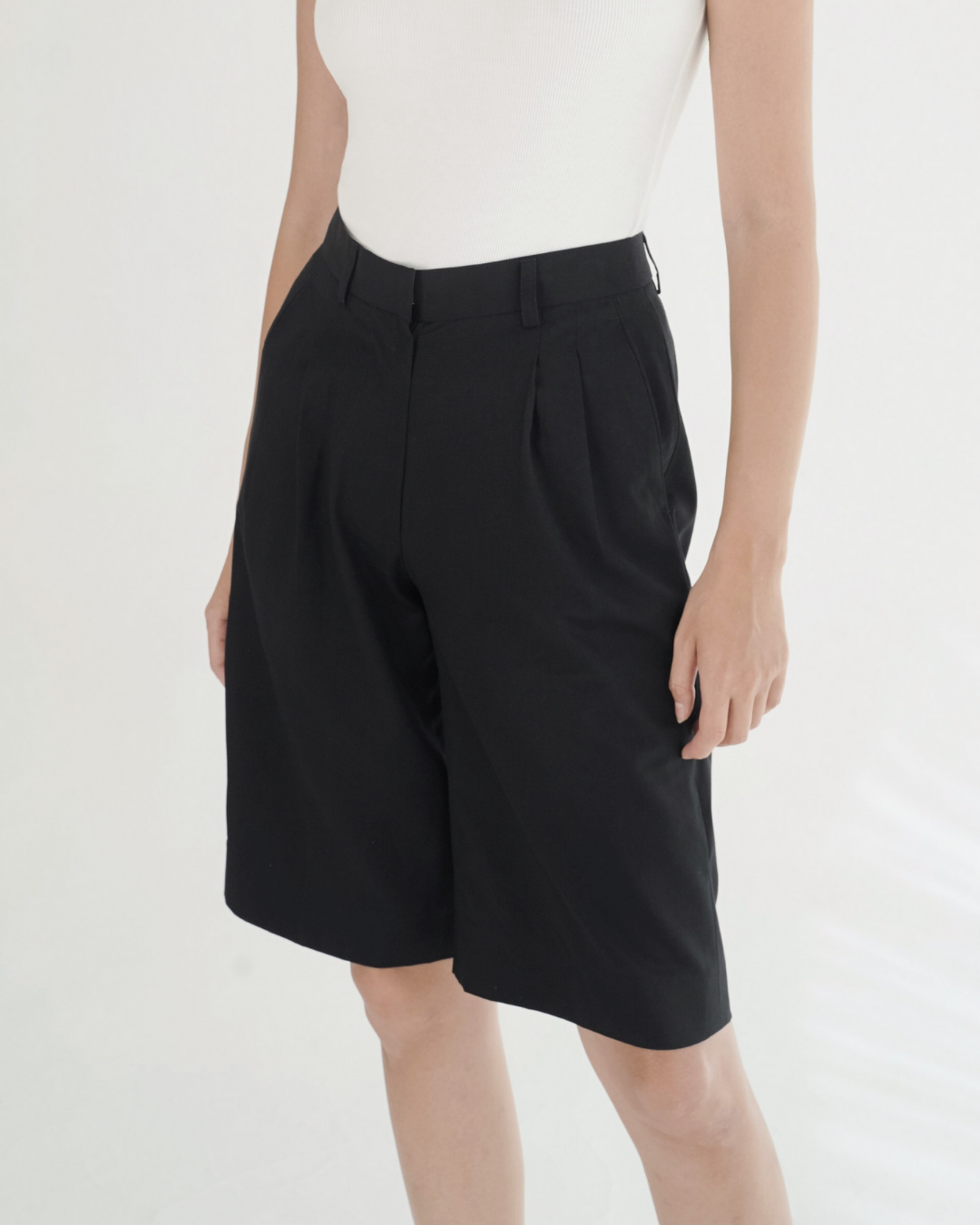 Obscura Bermuda Pants